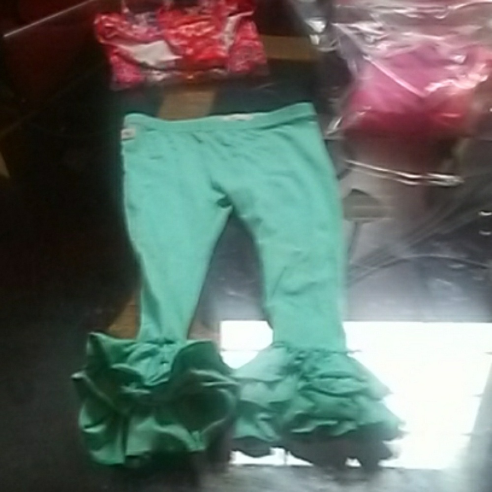 Aqua colored triple ruffle pants size 4 regular